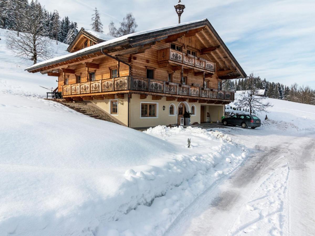 Villa On A Courtyard Near The Ski Area In Salzburg Eben Im Pongau Luaran gambar