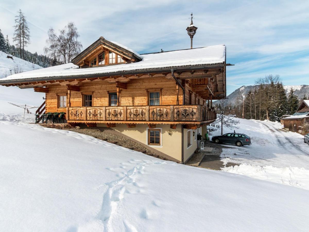 Villa On A Courtyard Near The Ski Area In Salzburg Eben Im Pongau Luaran gambar